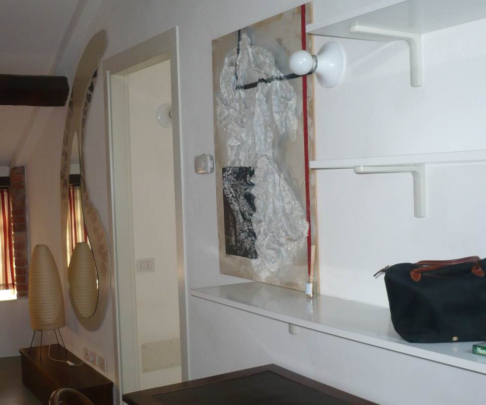 ACCOGLIENTE MONOLOCALE ARREDATO CON TERRAZZO