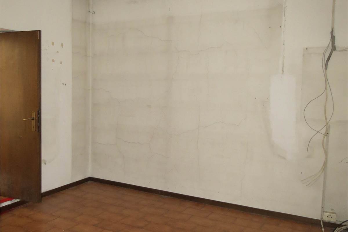 IMMOBILE INDIPENDENTE CON VISTA LAGO