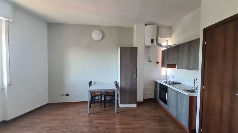 MONOLOCALE ARREDATO A COMO