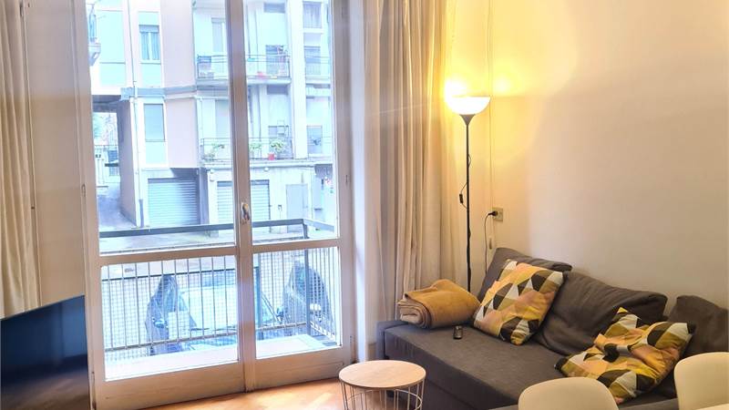 OTTIMO APPARTAMENTO CON BALCONE A COMO