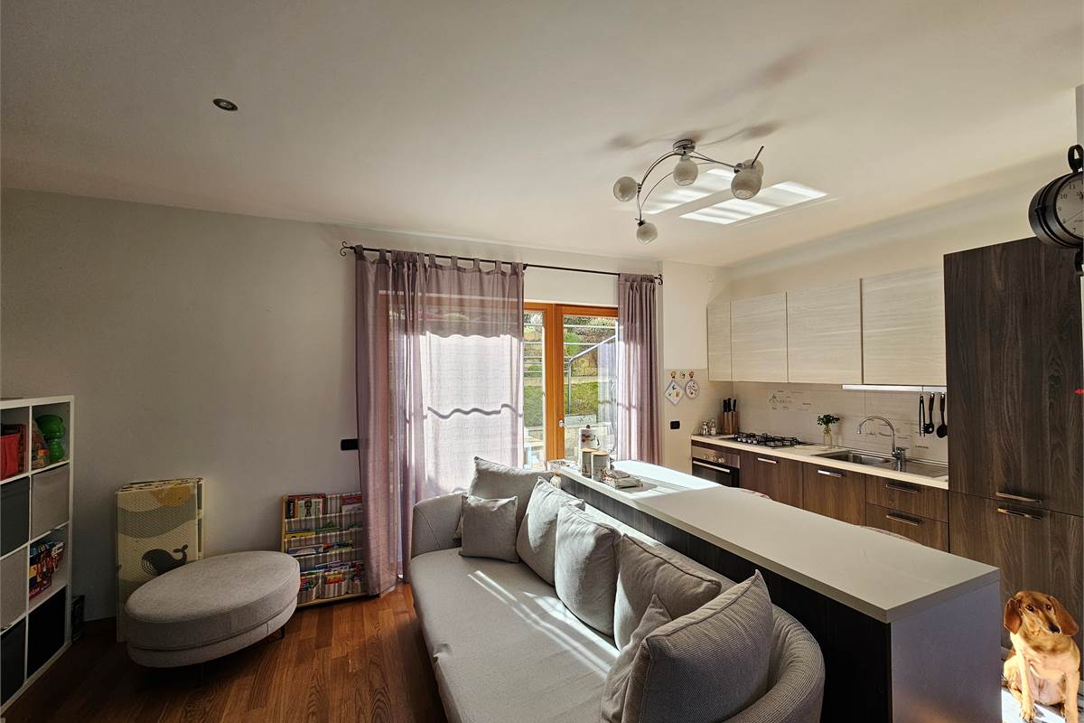 OTTIMO TRILOCALE CON GIARDINO