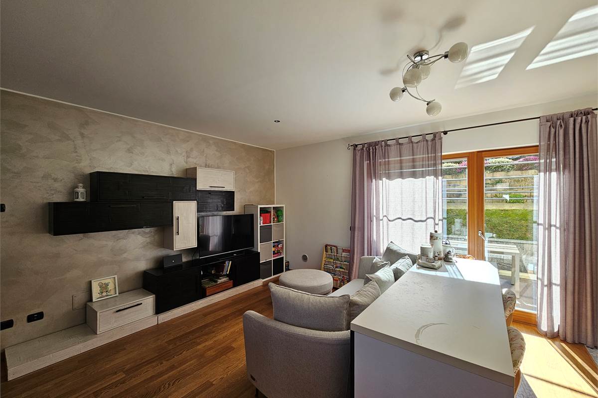 OTTIMO TRILOCALE CON GIARDINO