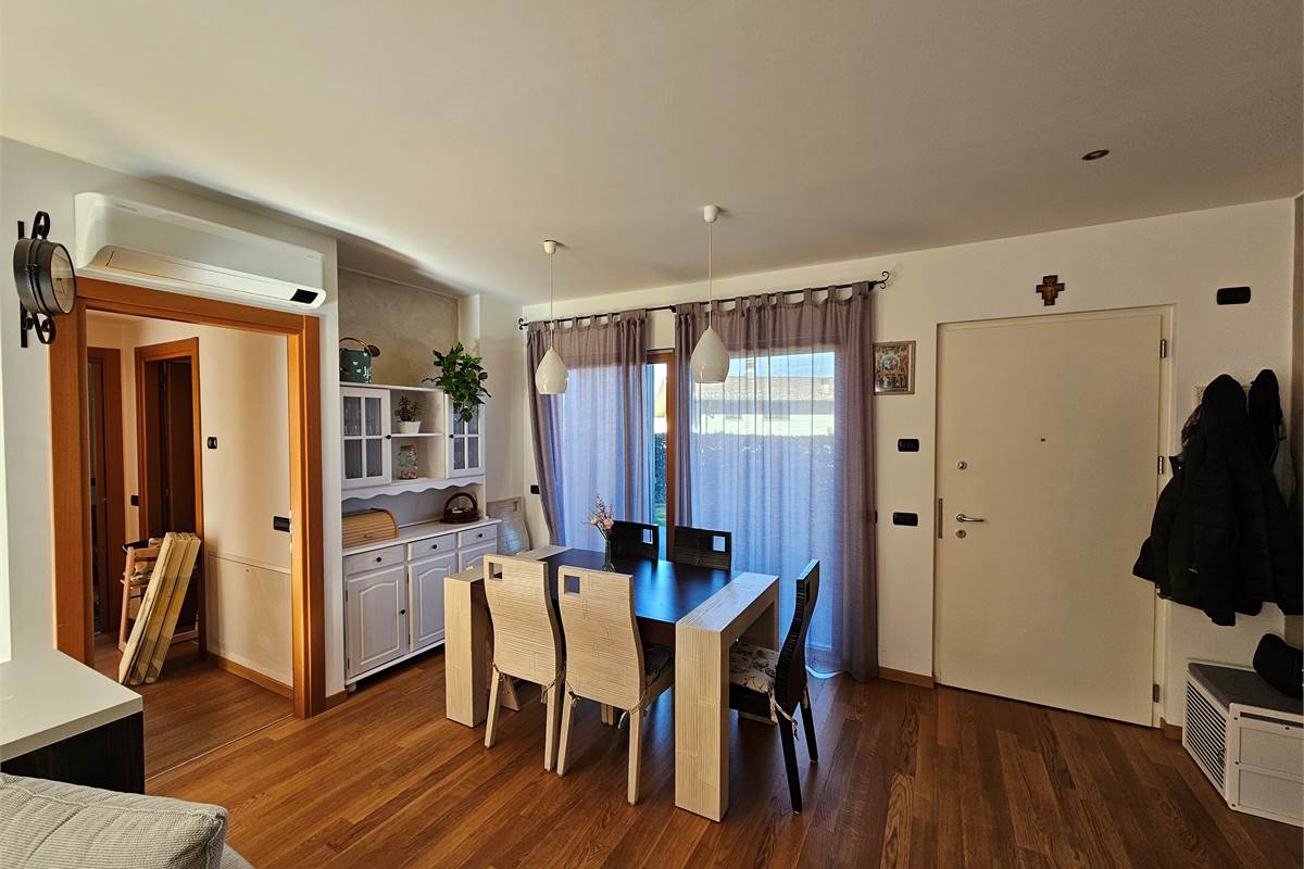 OTTIMO TRILOCALE CON GIARDINO