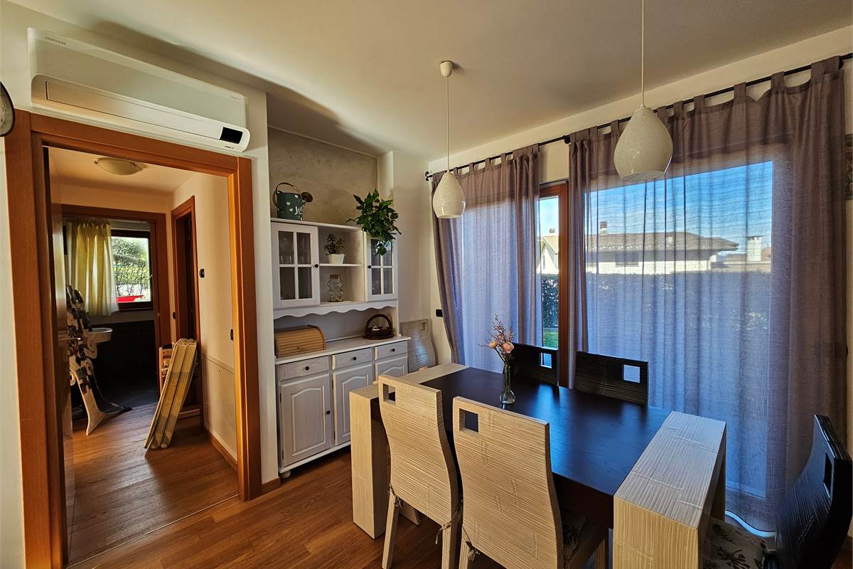 OTTIMO TRILOCALE CON GIARDINO