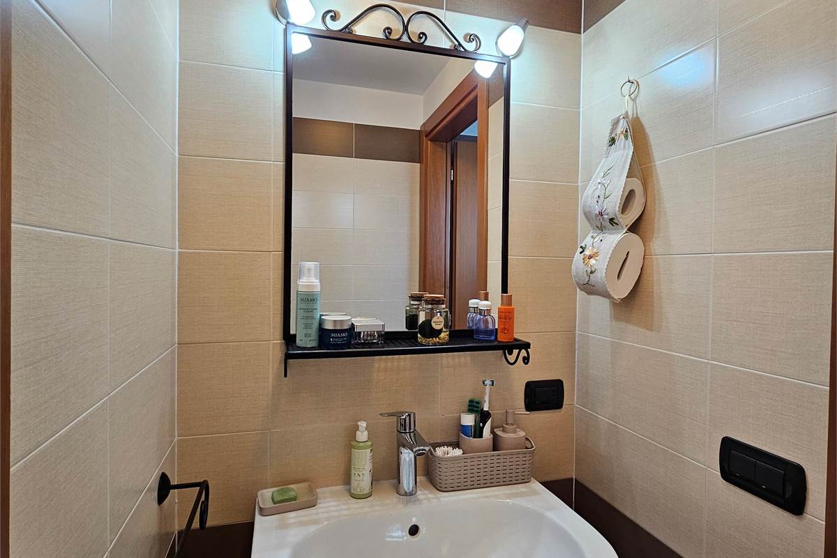 OTTIMO TRILOCALE CON GIARDINO