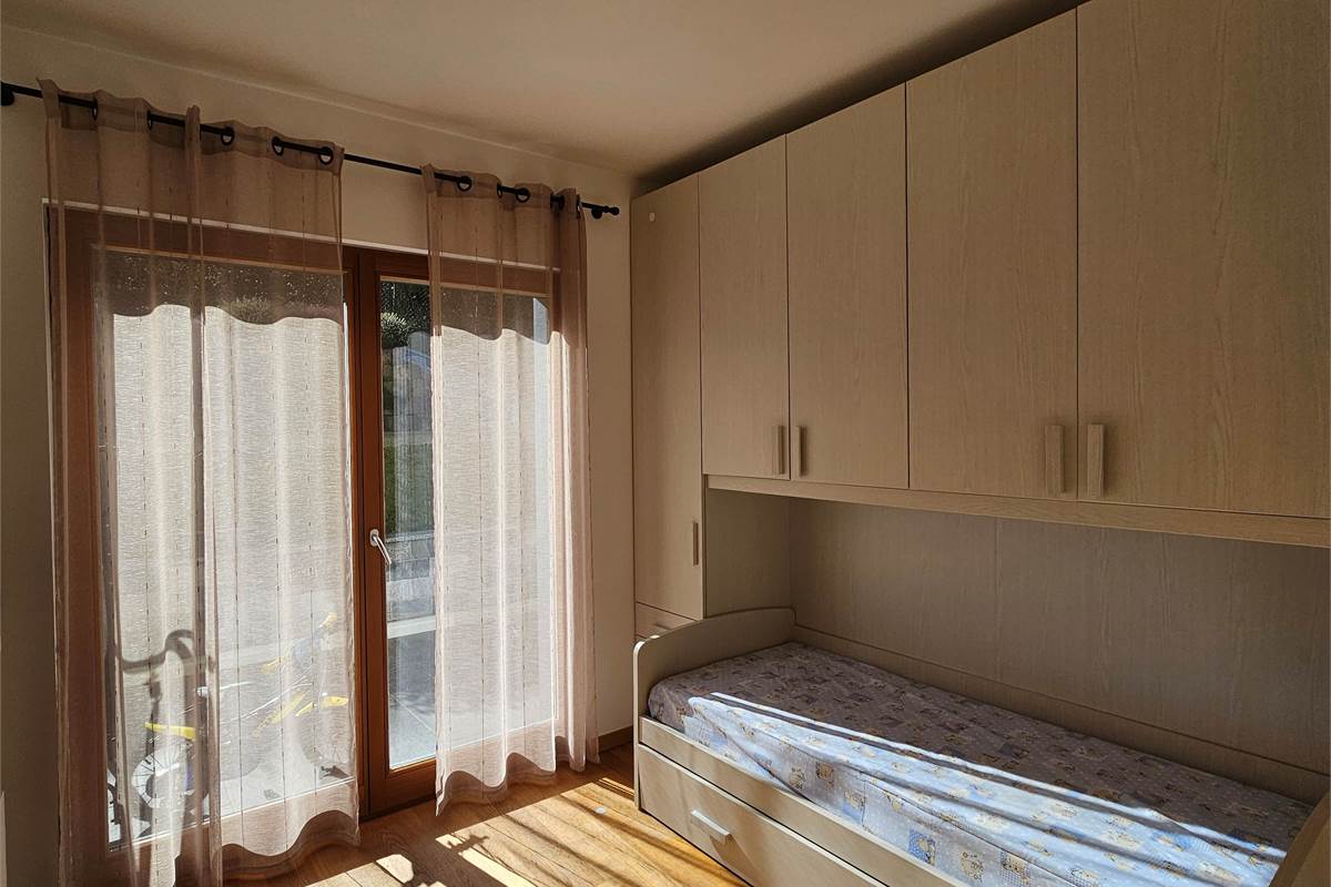 OTTIMO TRILOCALE CON GIARDINO