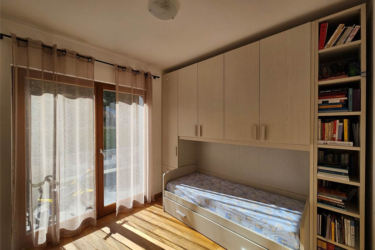 OTTIMO TRILOCALE CON GIARDINO