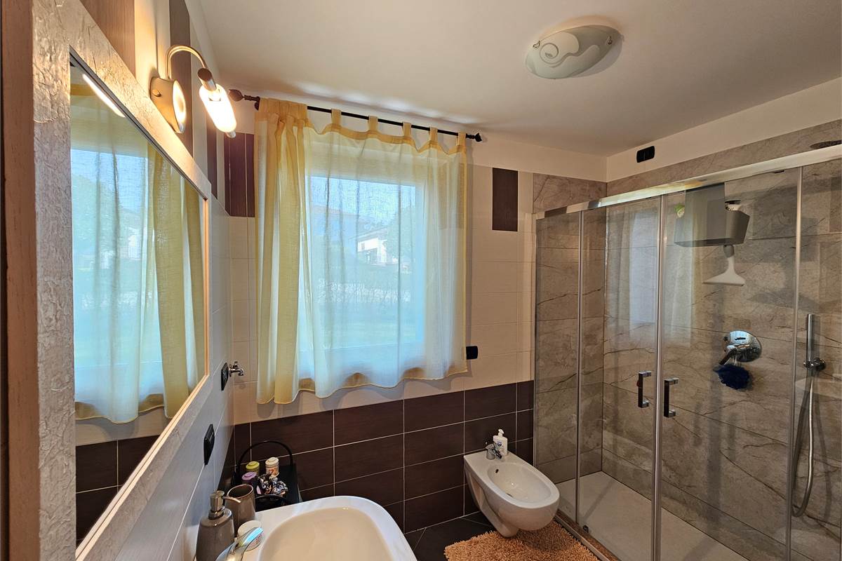 OTTIMO TRILOCALE CON GIARDINO