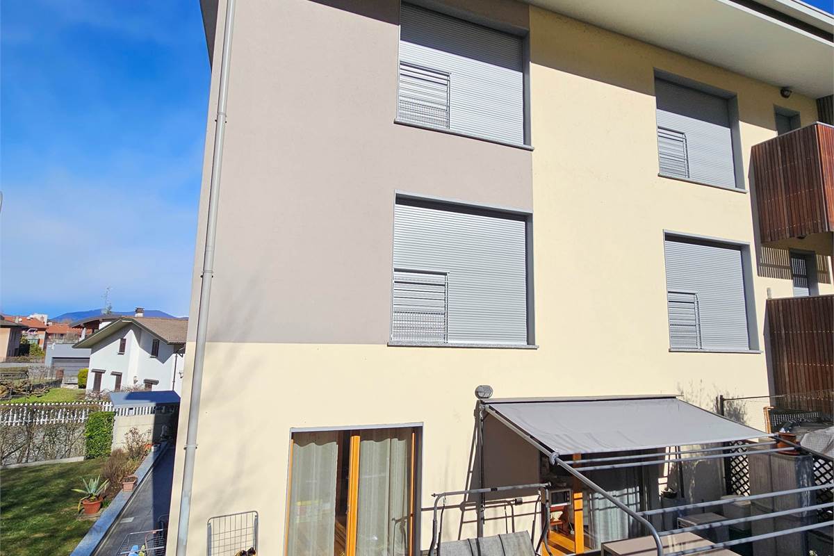 OTTIMO TRILOCALE CON GIARDINO