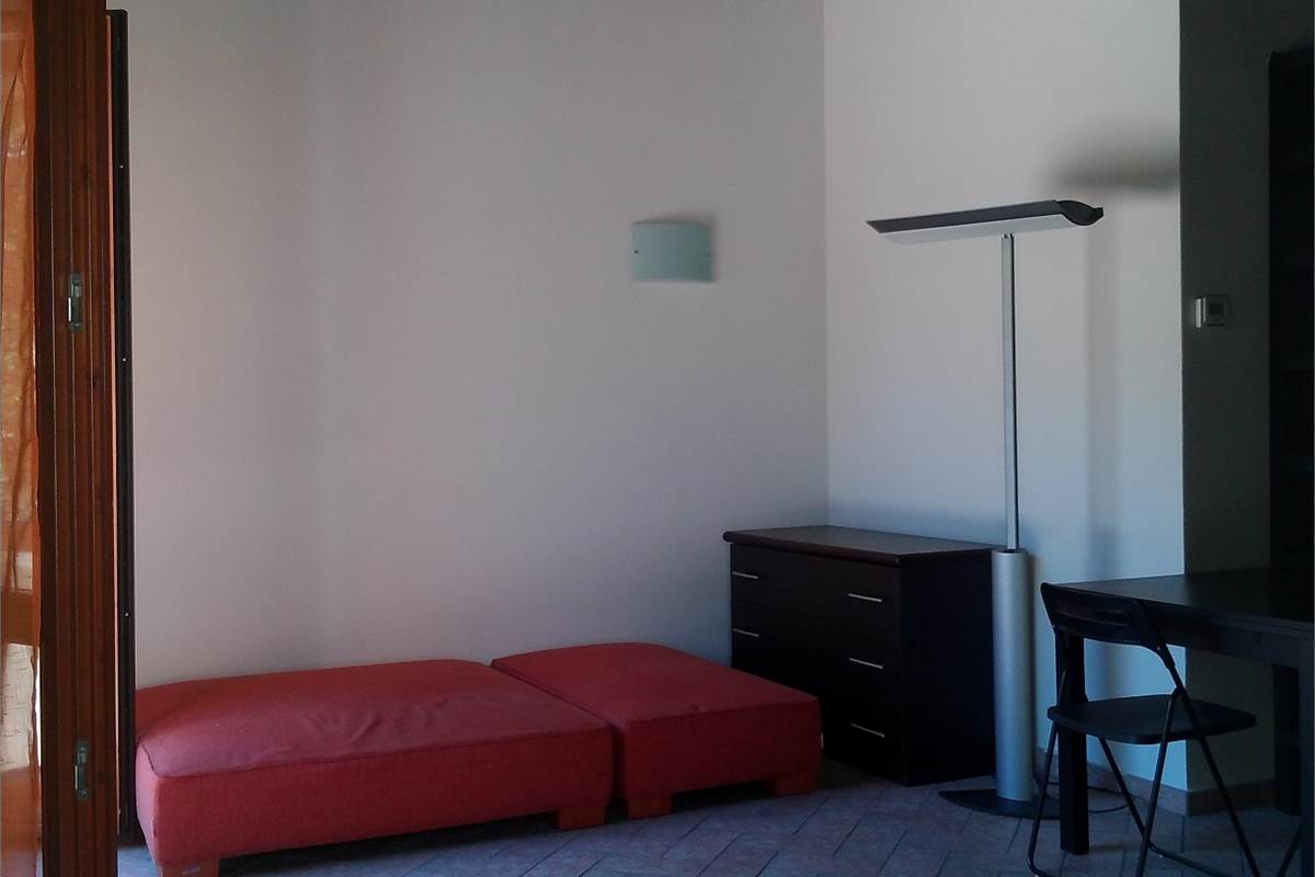 OTTIMO BILOCALE IN COMO CON BOX E TERRAZZO