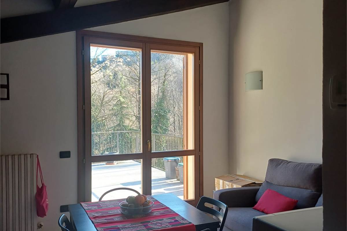 OTTIMO BILOCALE IN COMO CON BOX E TERRAZZO