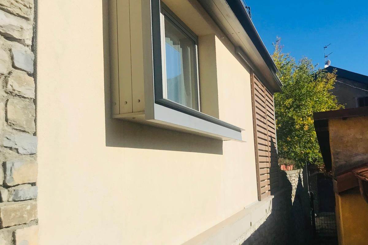 CASA INDIPENDENTE CON VISTA LAGO