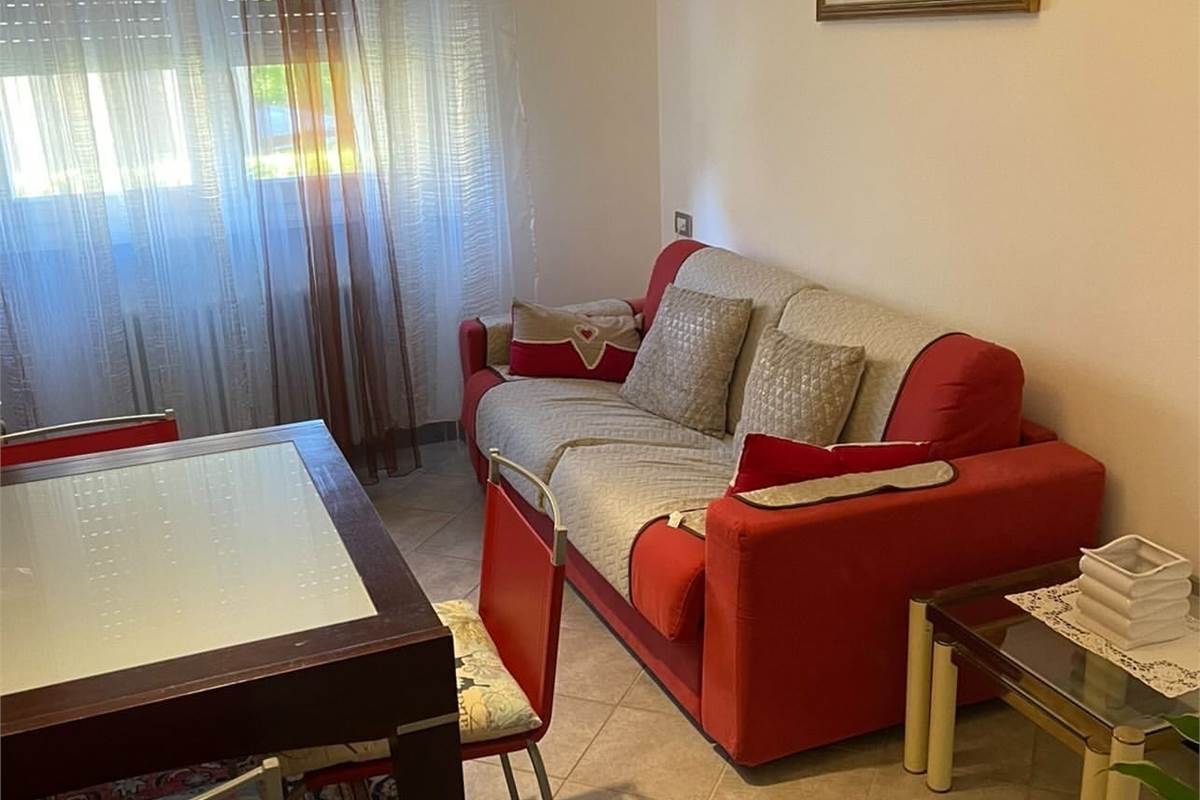 BELLISSIMO APPARTAMENTO ARREDATO A COMO