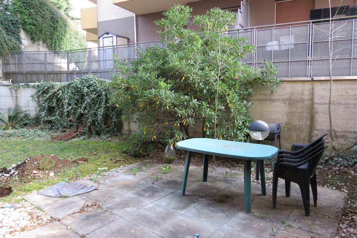 FAVOLOSO BILOCALE CON GIARDINO