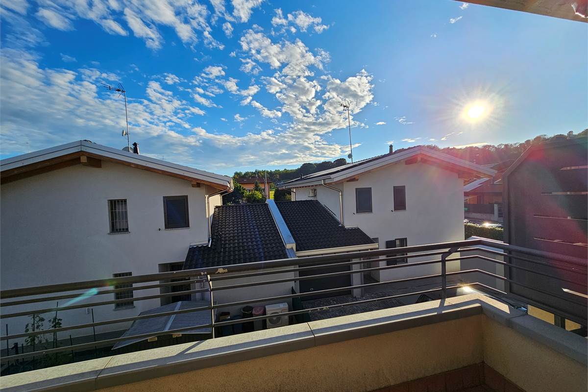 Trilocale recente con riscaldamento a pavimento e grande box doppio