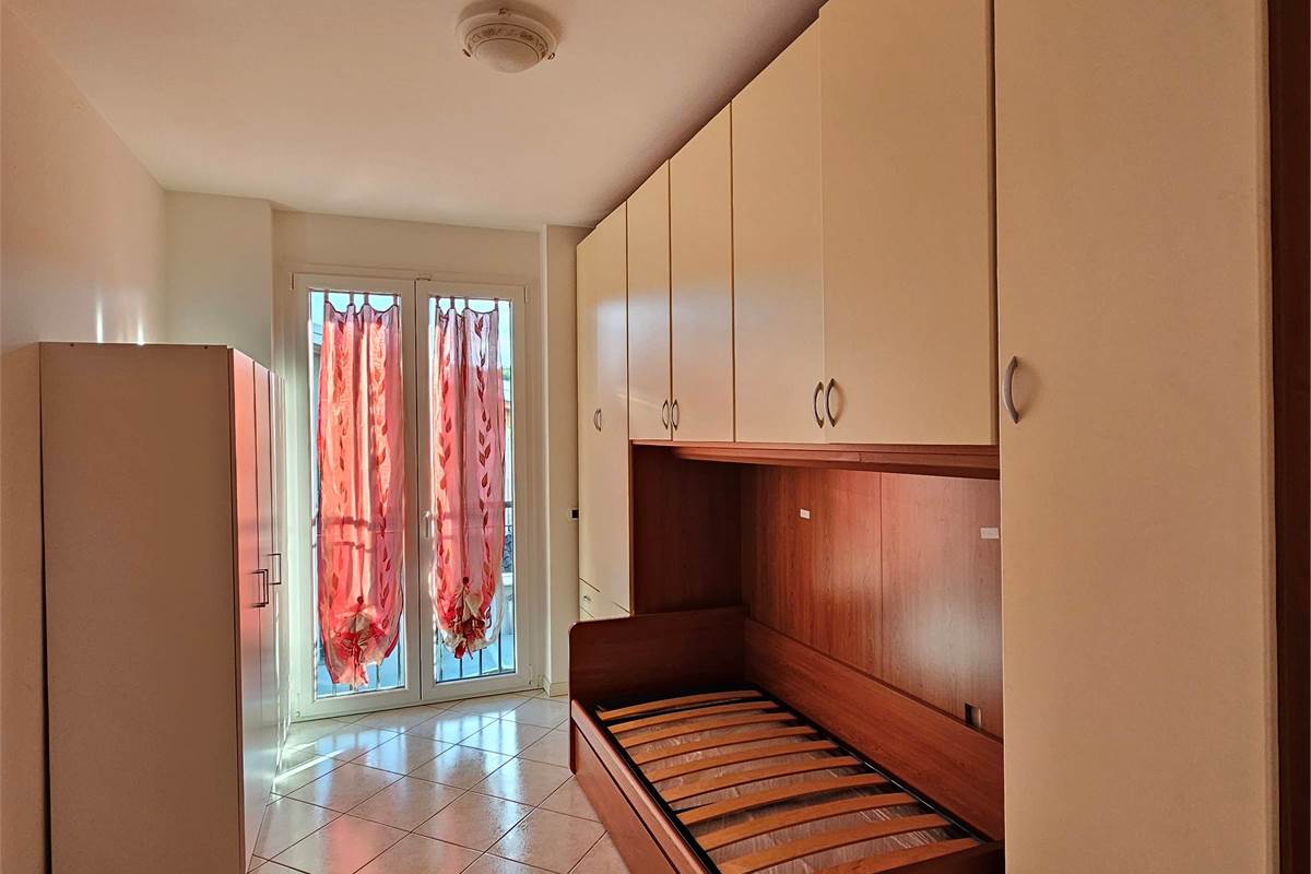 Trilocale recente con riscaldamento a pavimento e grande box doppio