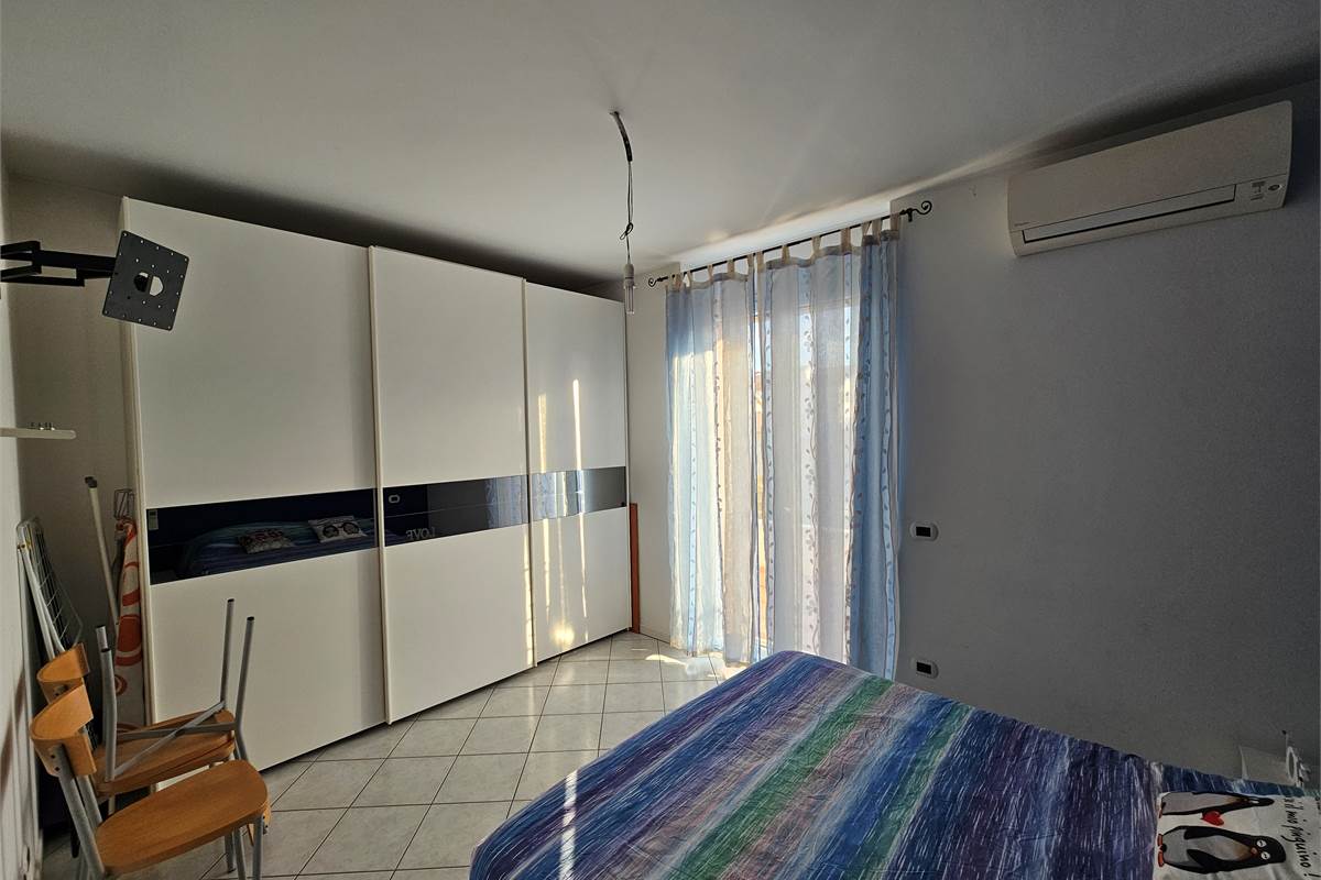 Trilocale recente con riscaldamento a pavimento e grande box doppio