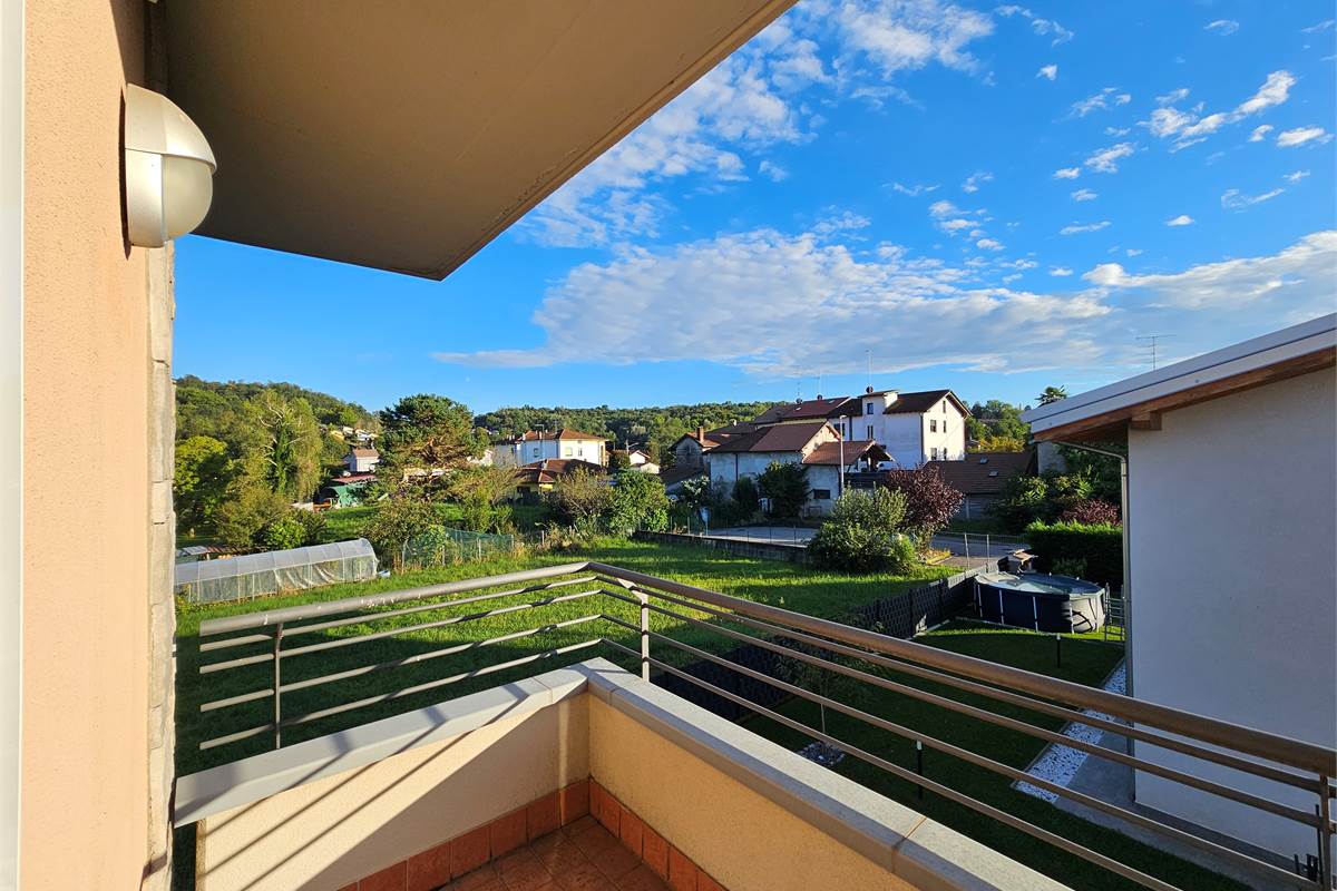 Trilocale recente con riscaldamento a pavimento e grande box doppio