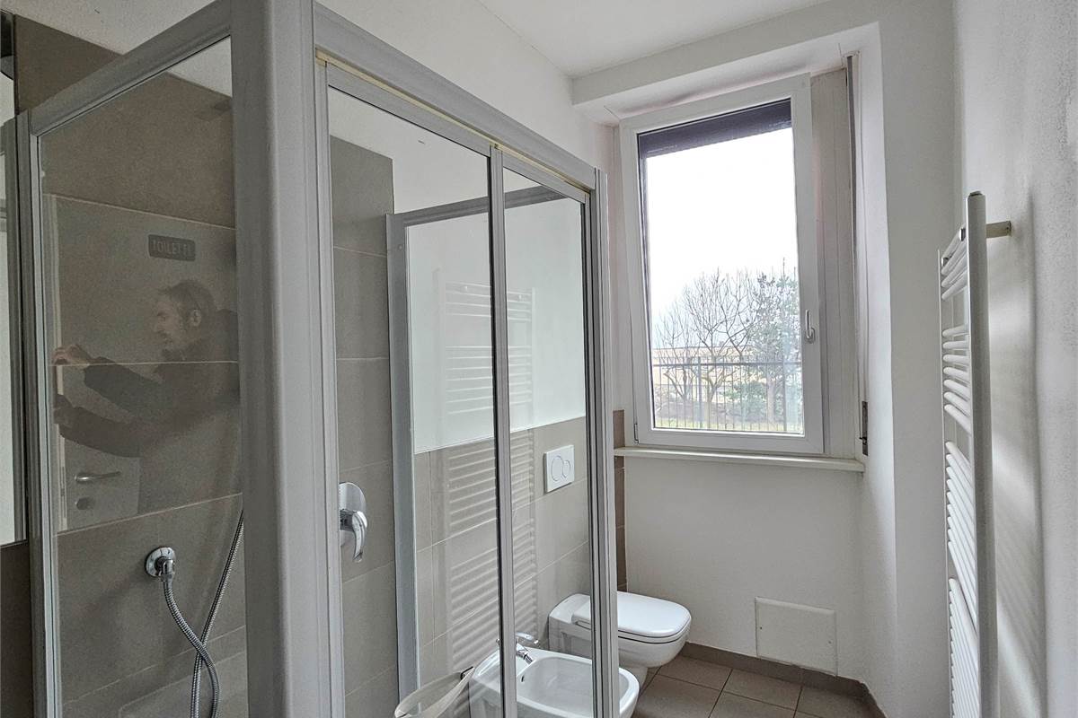 Appartamento ristrutturato e arredato a nuovo in zona tranquilla e servita