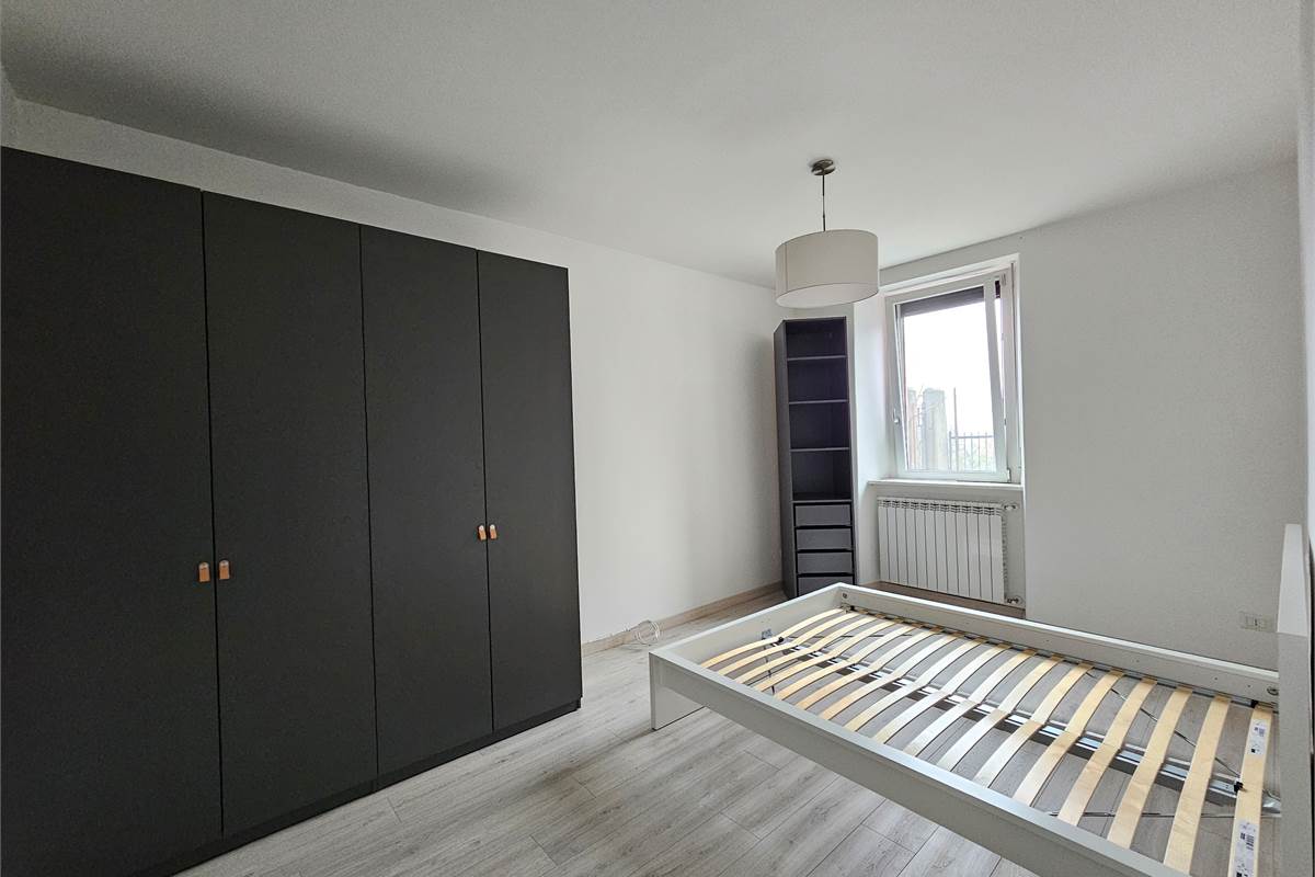 Appartamento ristrutturato e arredato a nuovo in zona tranquilla e servita