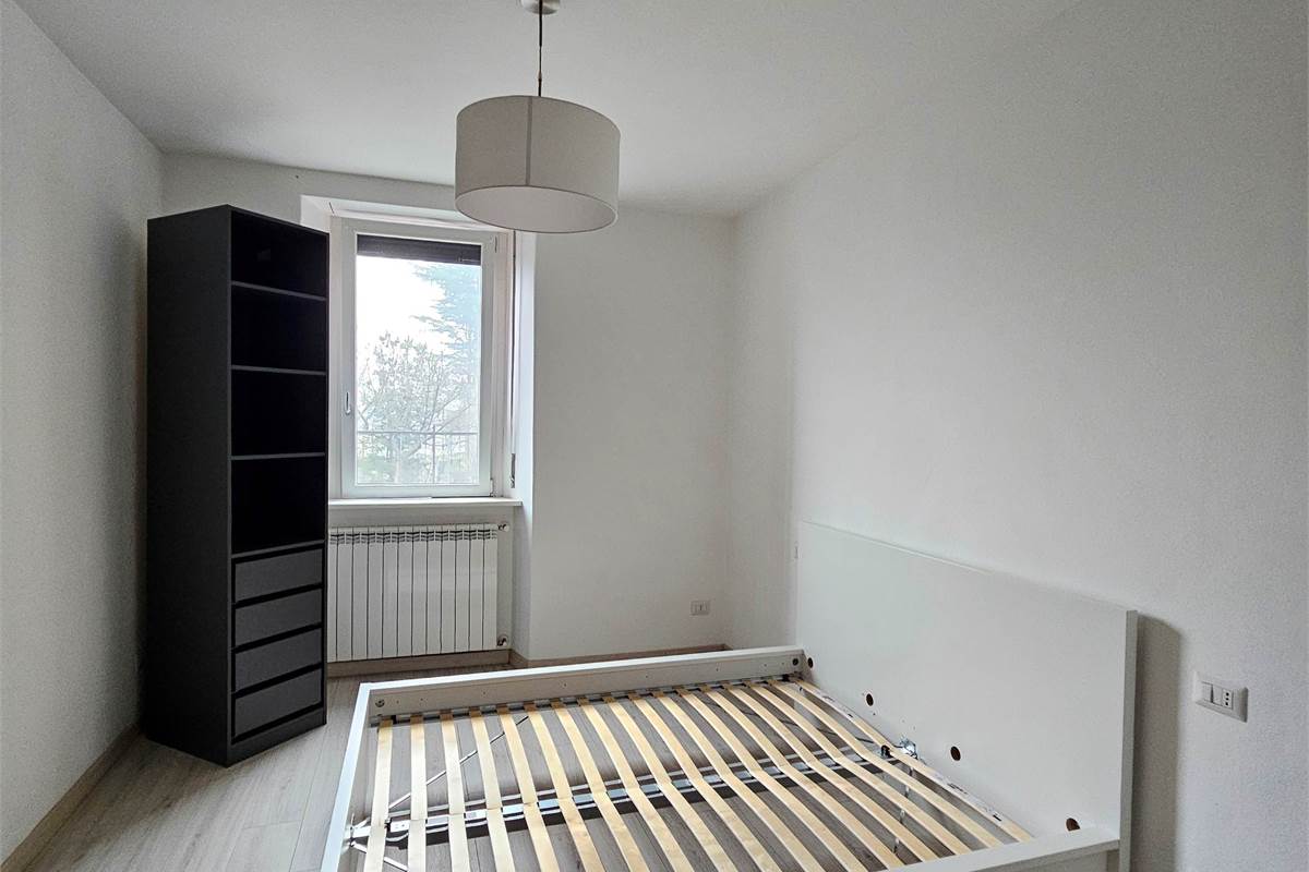 Appartamento ristrutturato e arredato a nuovo in zona tranquilla e servita