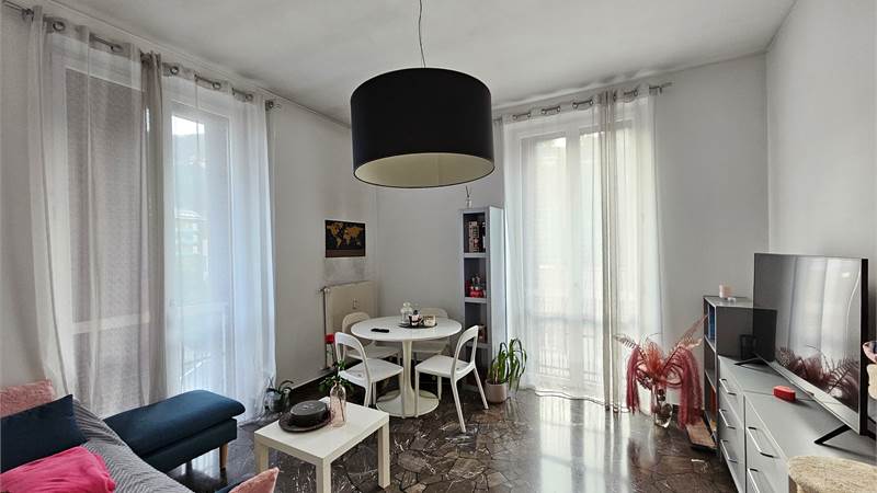 Bilocale arredato con balcone e splendida vista lago – Como