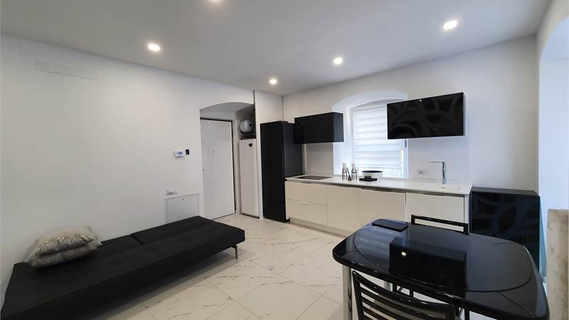 Como Centro – Appartamento ristrutturato e arredato a nuovo