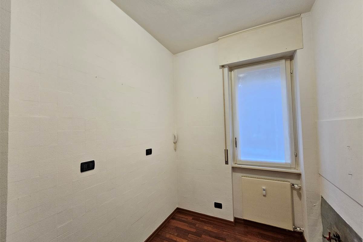 Ufficio di rappresentanza fronte lago in palazzo signorile