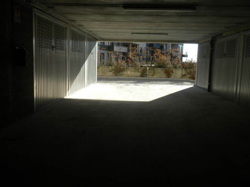 Bilocale luminoso con balcone e box in contesto tranquillo con ascensore