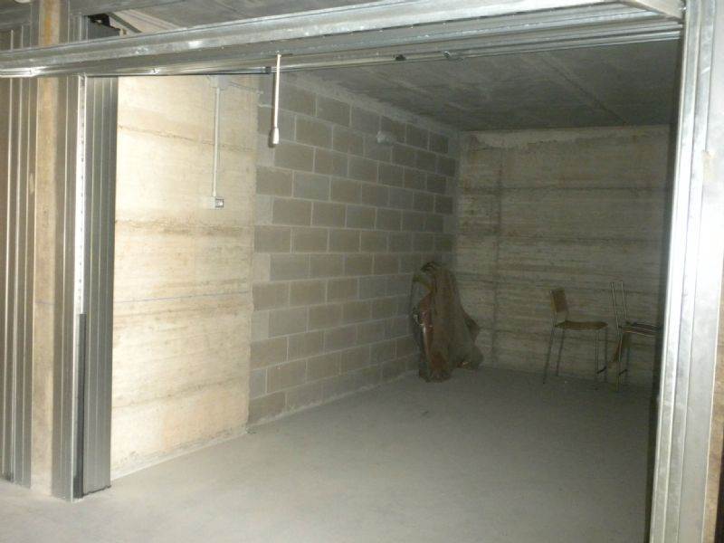 Bilocale luminoso con balcone e box in contesto tranquillo con ascensore