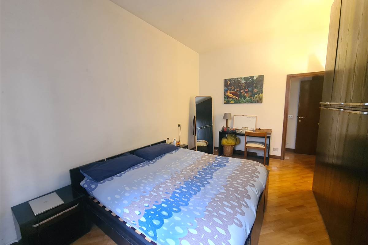 Bilocale arredato e luminoso con balcone in contesto curato