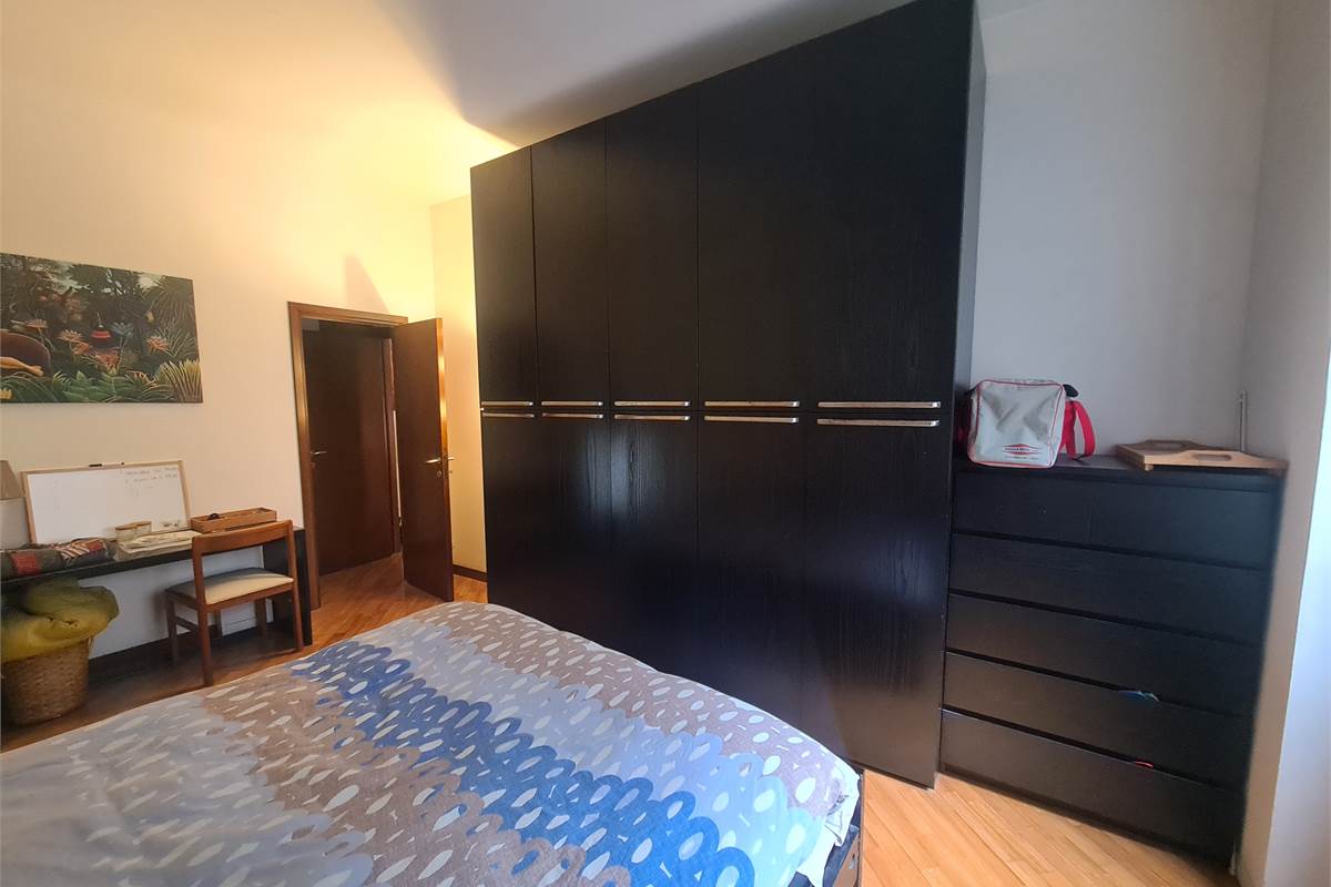 Bilocale arredato e luminoso con balcone in contesto curato