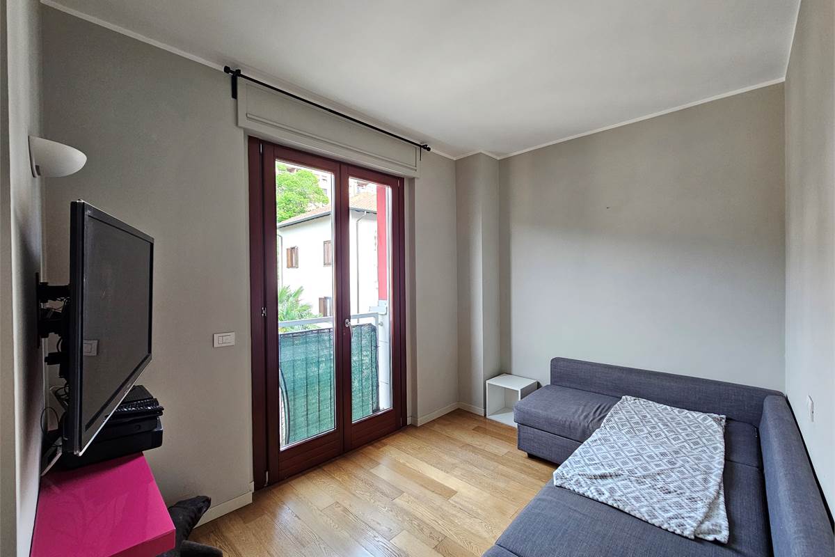 Splendido trilocale arredato con terrazzo e box doppio in zona strategica
