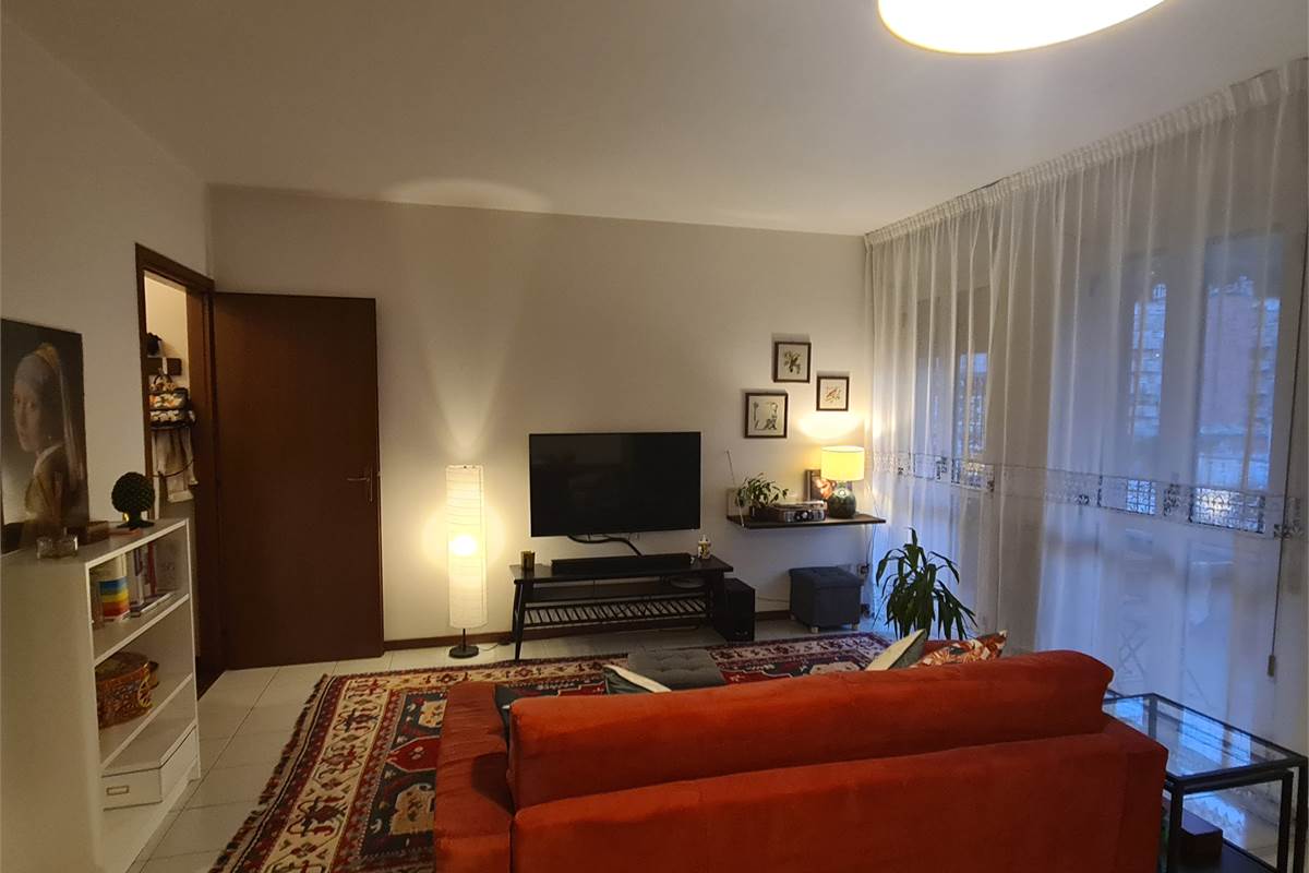 Bilocale luminoso di 65 mq con ascensore e posto auto