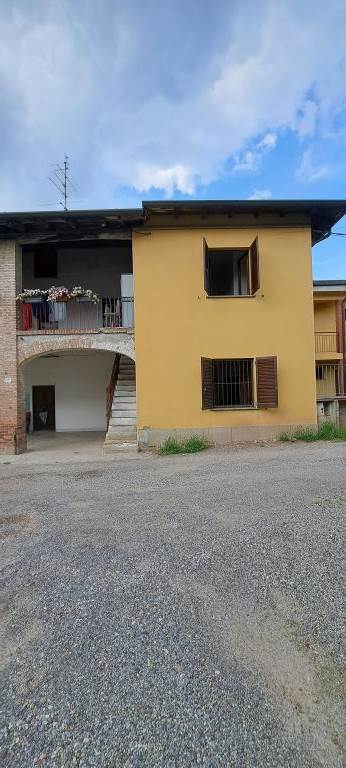 Appartamento In Vendita a Appiano Gentile