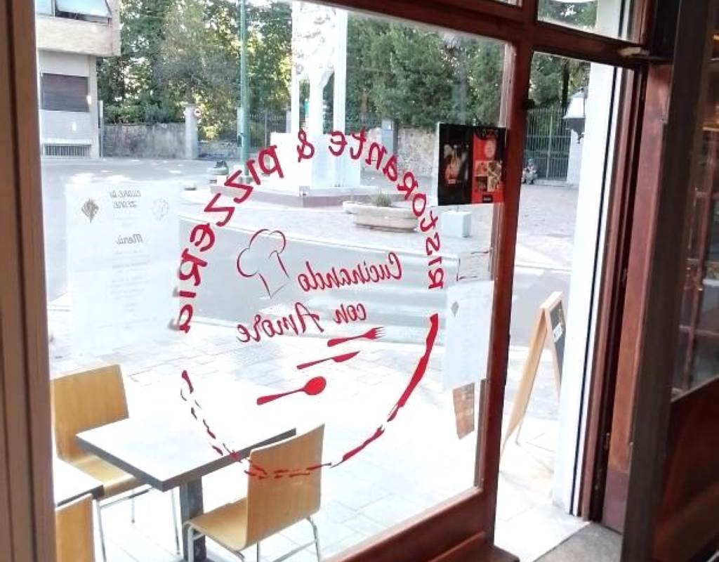 Pizzeria In Cessione a Appiano Gentile