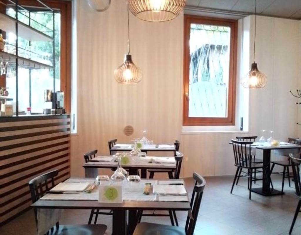 Pizzeria In Cessione a Appiano Gentile