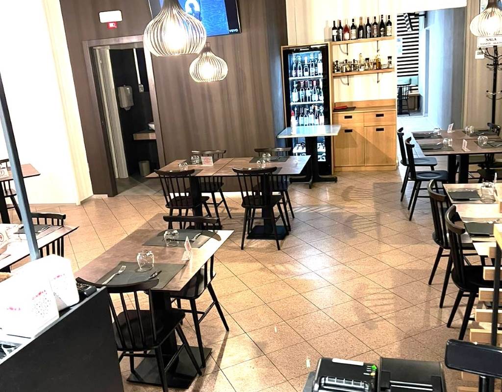 Pizzeria In Cessione a Appiano Gentile