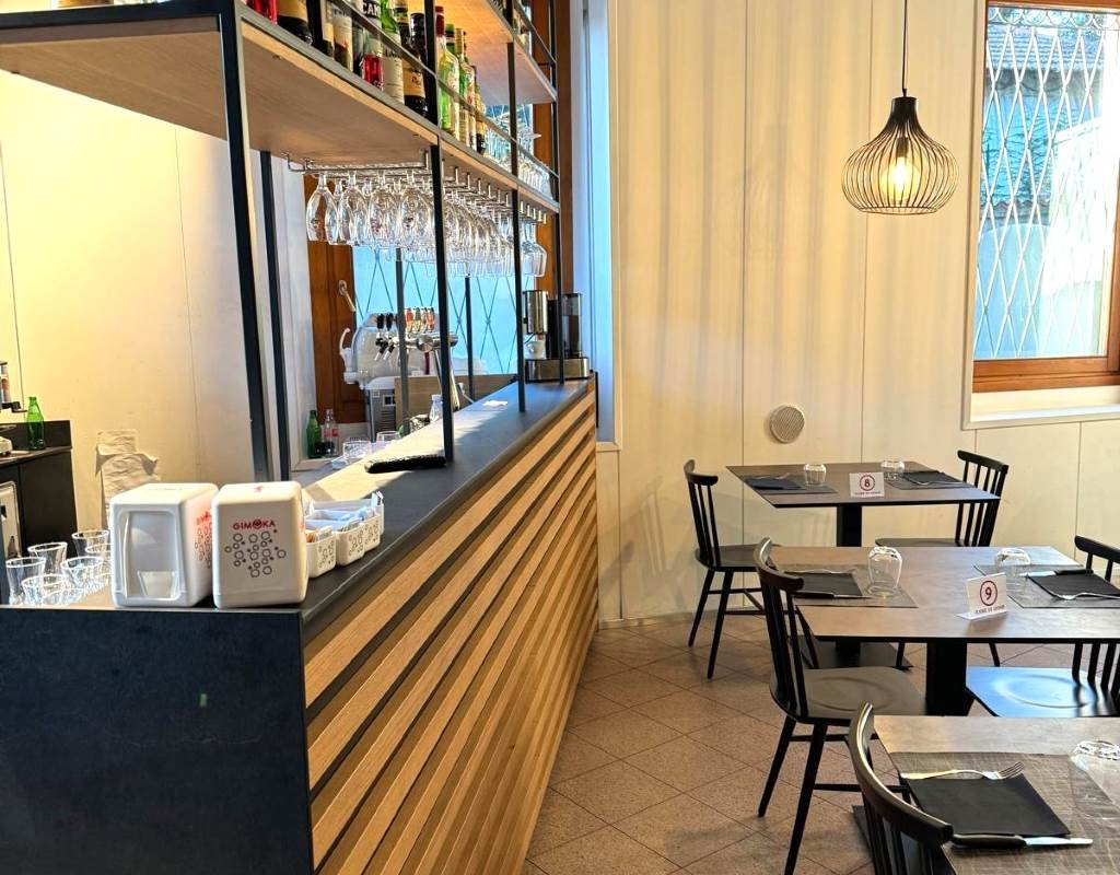 Pizzeria In Cessione a Appiano Gentile