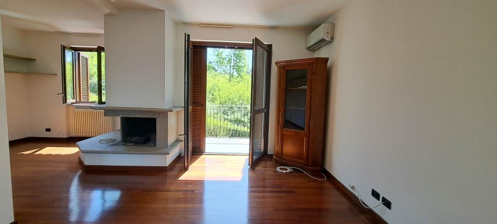 appartamento con terrazzo e box