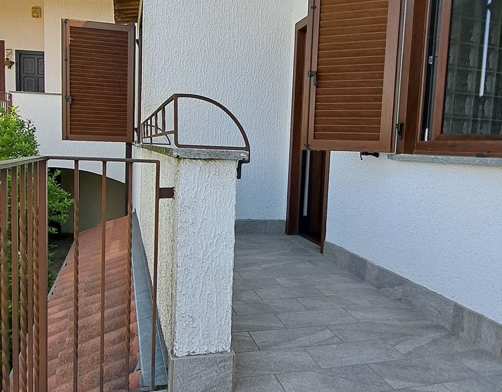 appartamento con terrazzo e box