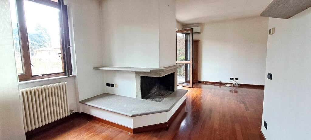 Appartamento In Affitto a Appiano Gentile