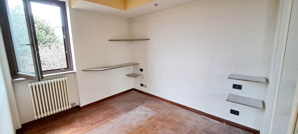 Appartamento In Affitto a Appiano Gentile