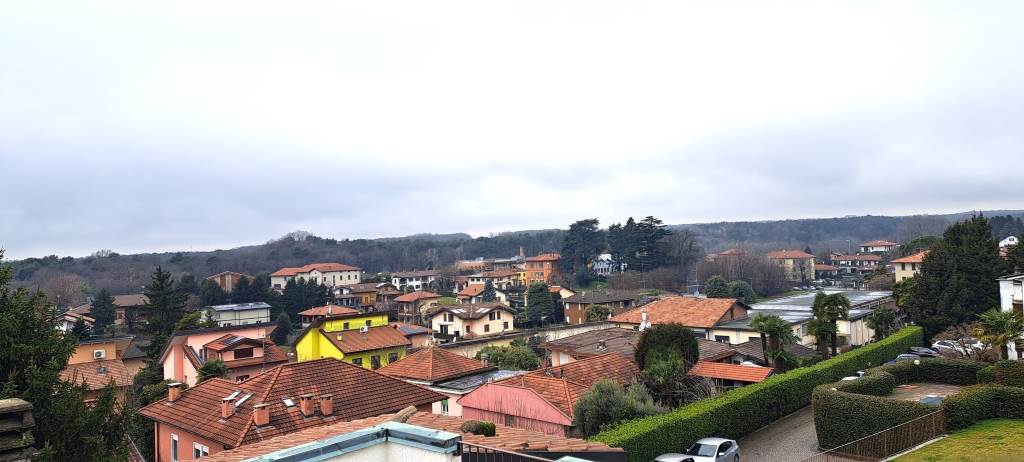 Appartamento In Affitto a Appiano Gentile