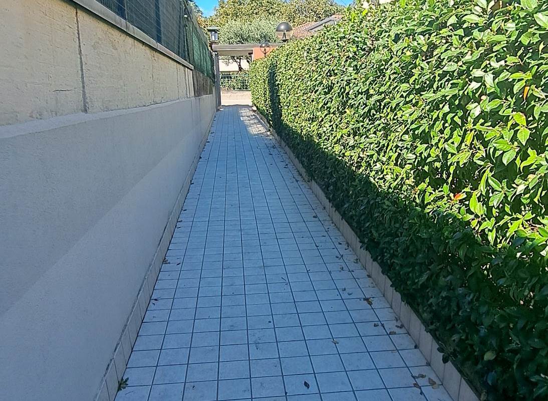 Appartamento In Affitto a Villa Guardia