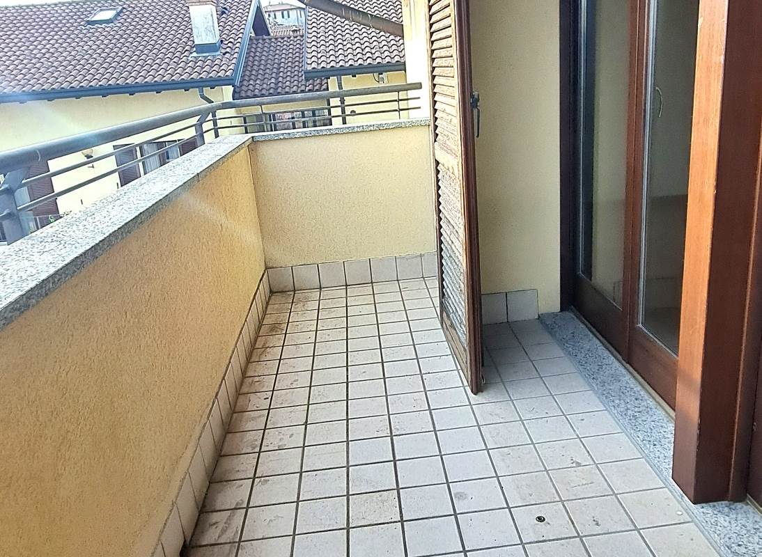 villa guardia affitto 3 locali e servizi