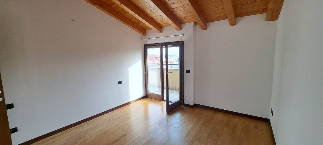 villa guardia affitto 3 locali e servizi