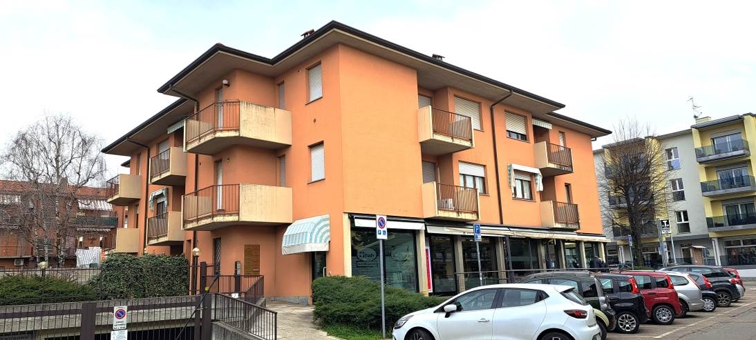 appartamento ultimo piano con box