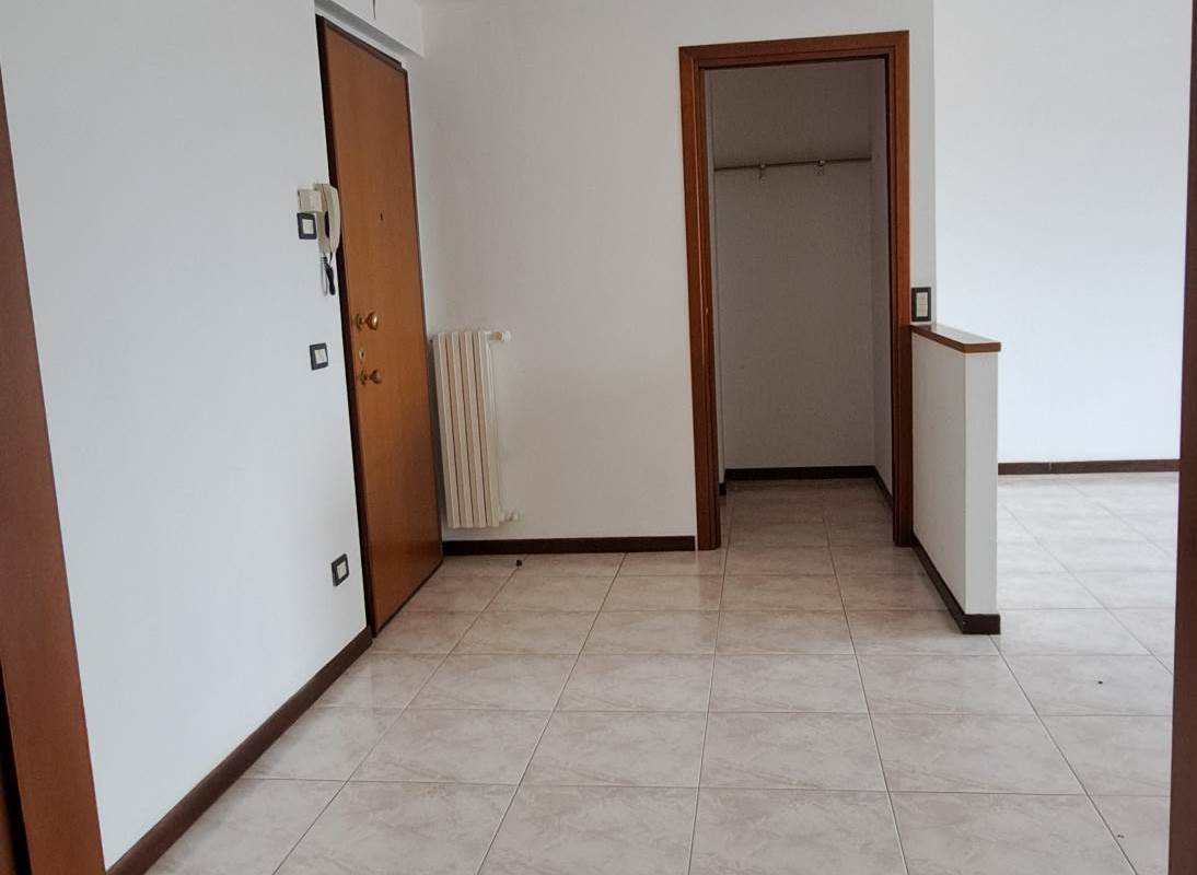 appartamento ultimo piano con box