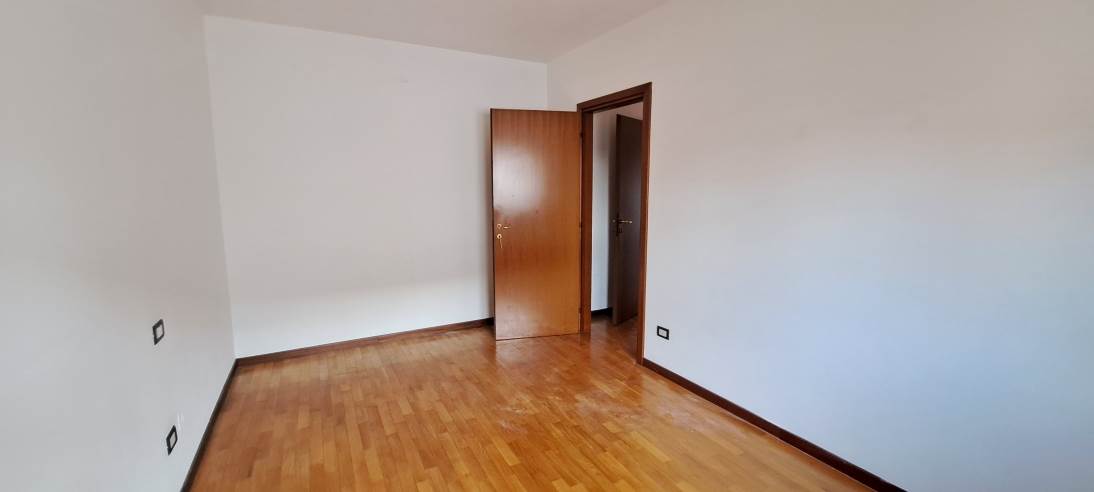 appartamento ultimo piano con box